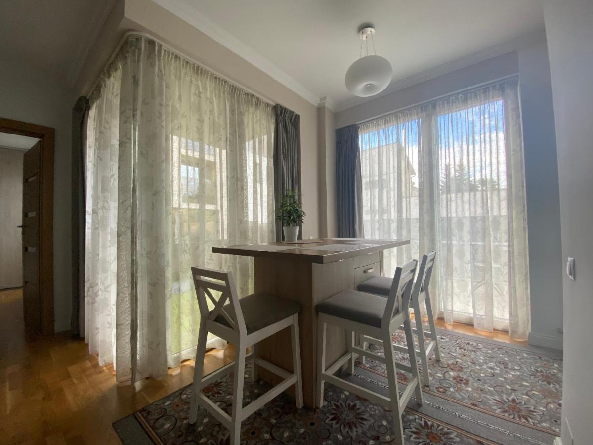 Lunafan Apartment Cluj-Napoca Exteriör bild